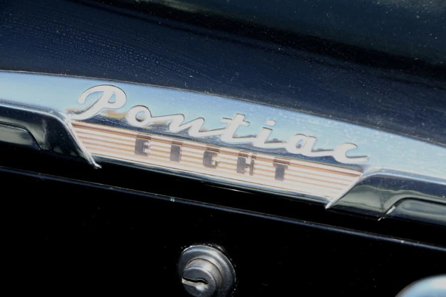 1953 Pontiac Chieftain - Image 11 of 12