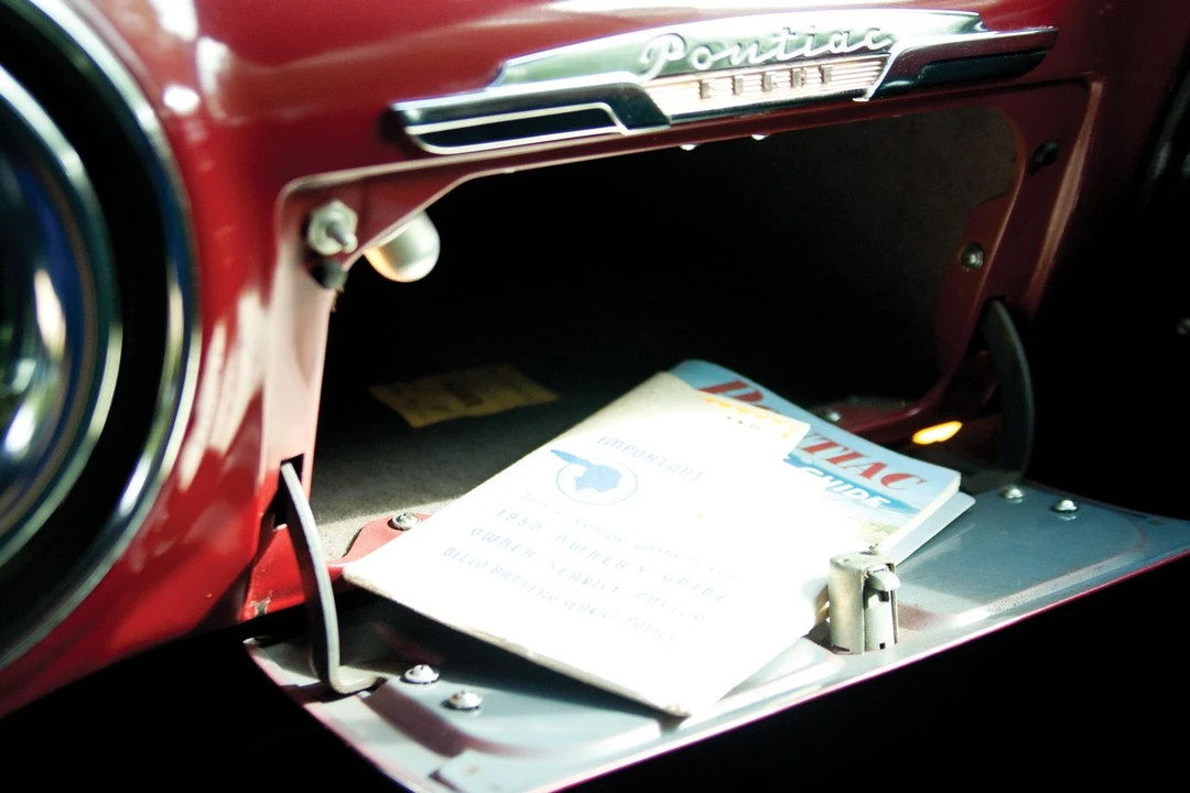 1953 Pontiac Chieftain - Image 30 of 31