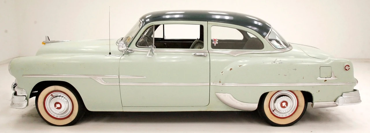 1953 Pontiac Chieftain - Image 2 of 12