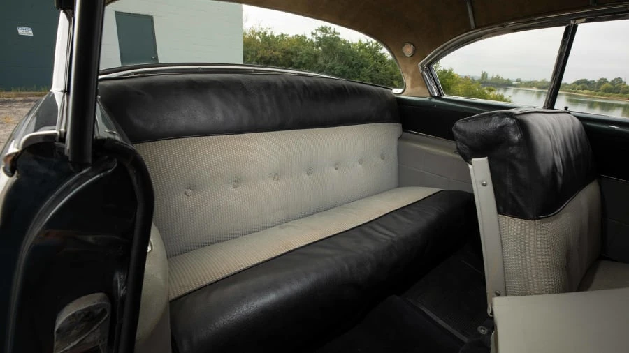 1953 Pontiac Chieftain - Image 17 of 26