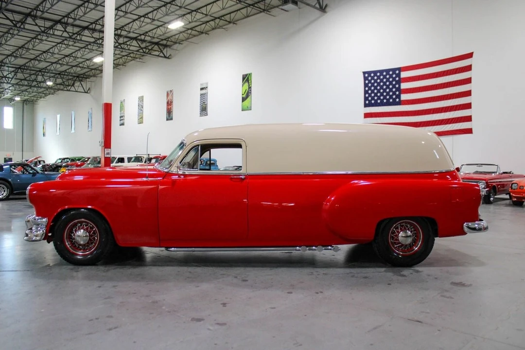 1953 Pontiac Chieftain - Image 4 of 12