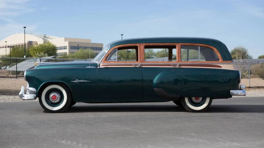 1953 Pontiac Chieftain - Image 2 of 11