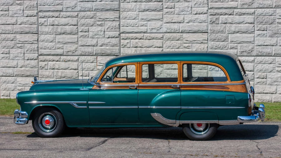 1953 Pontiac Chieftain - Image 2 of 31