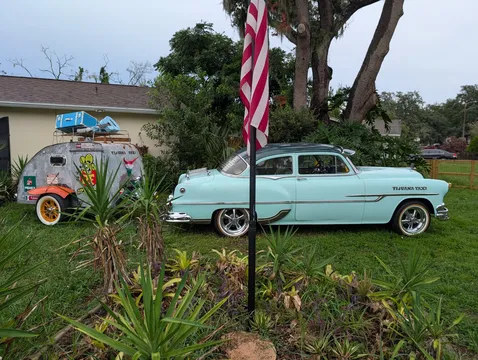 1953 Pontiac Chieftain