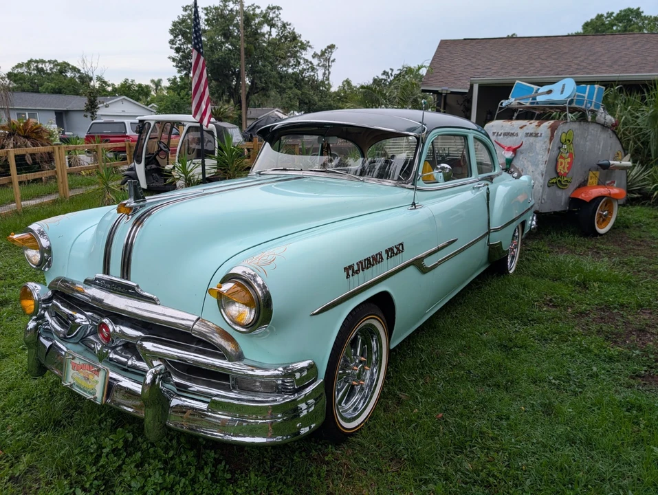 1953 Pontiac Chieftain - Image 6 of 13