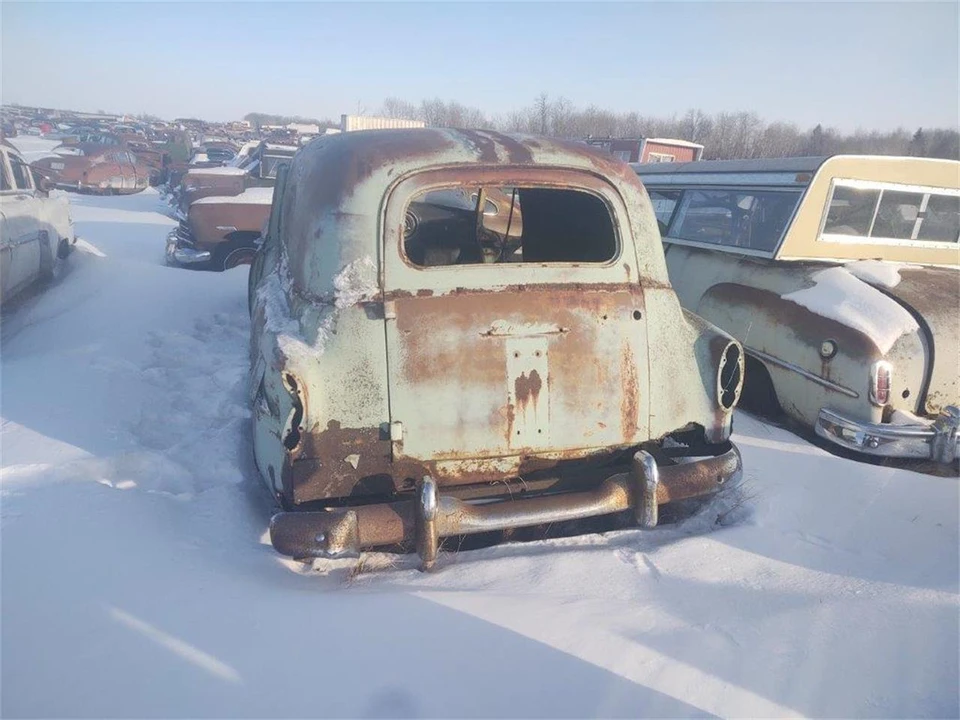 1953 Pontiac Chieftain - Image 2 of 7