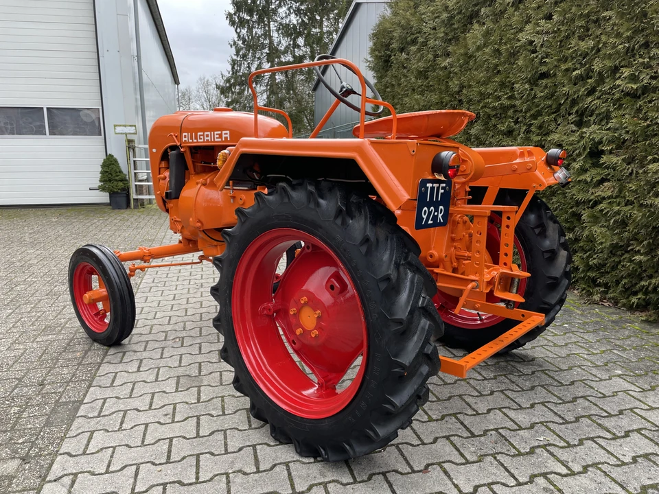 1953 Porsche Tractors - Image 5 of 31