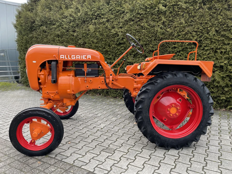 1953 Porsche Tractors - Image 4 of 31