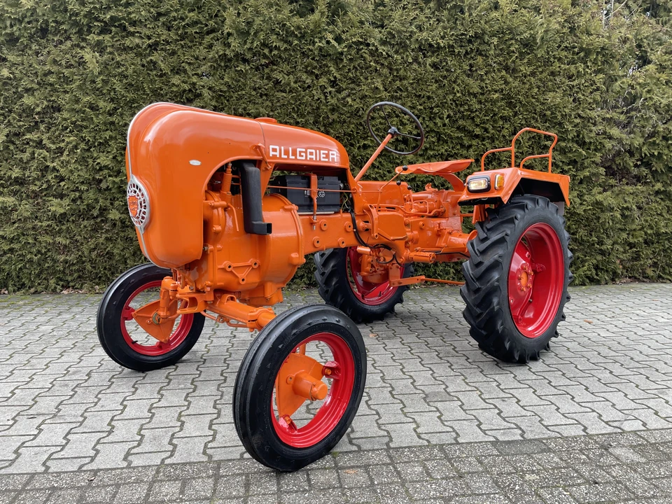1953 Porsche Tractors - Image 3 of 31