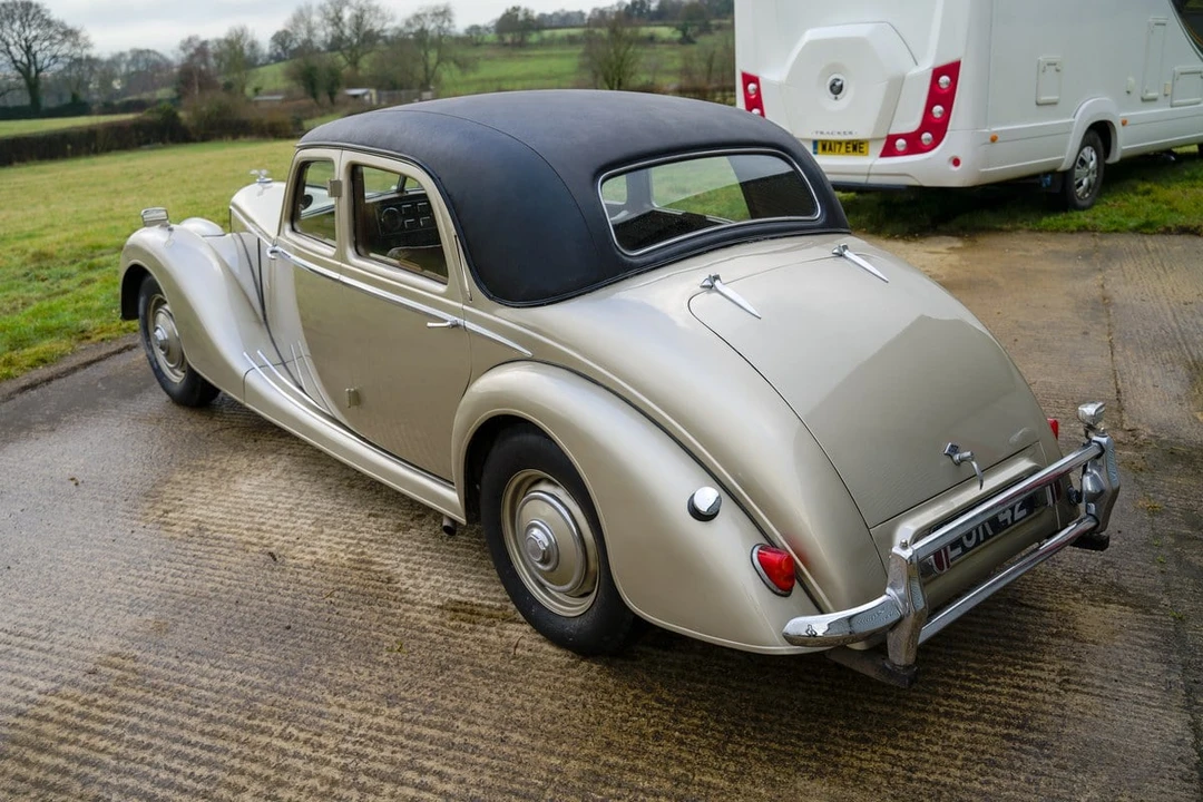 1953 Riley - Image 14 of 30