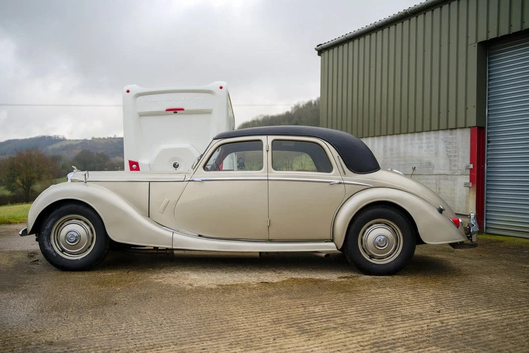 1953 Riley - Image 9 of 30