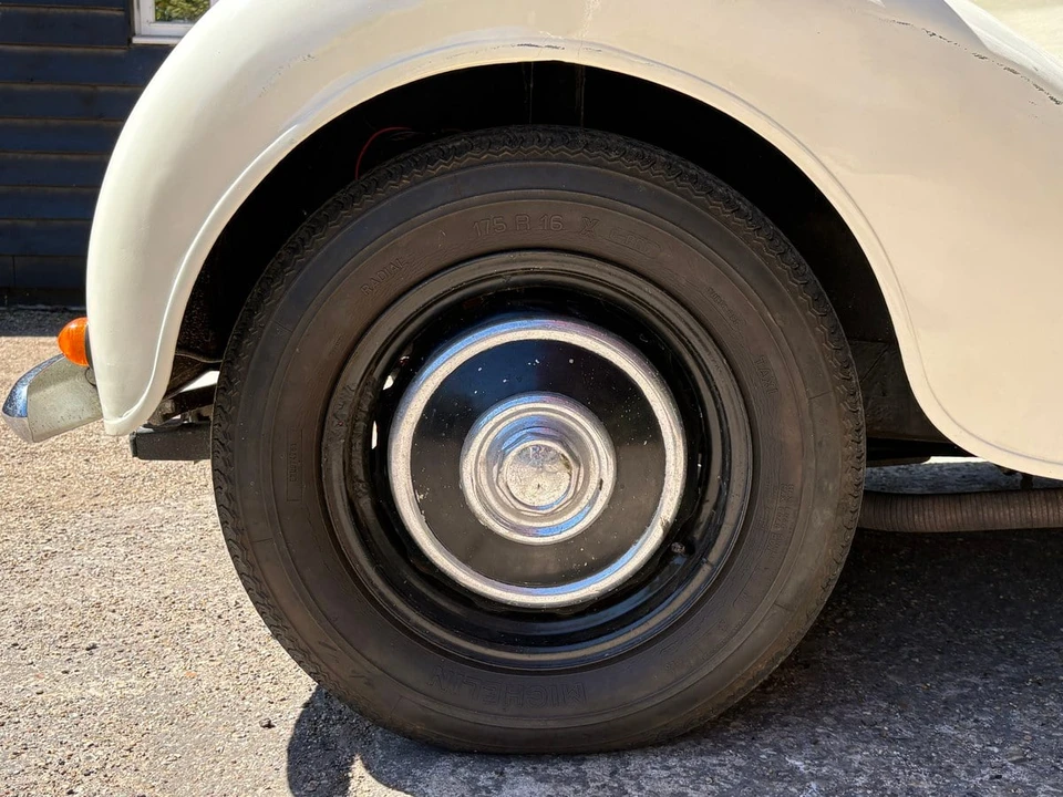 1953 Riley - Image 14 of 30