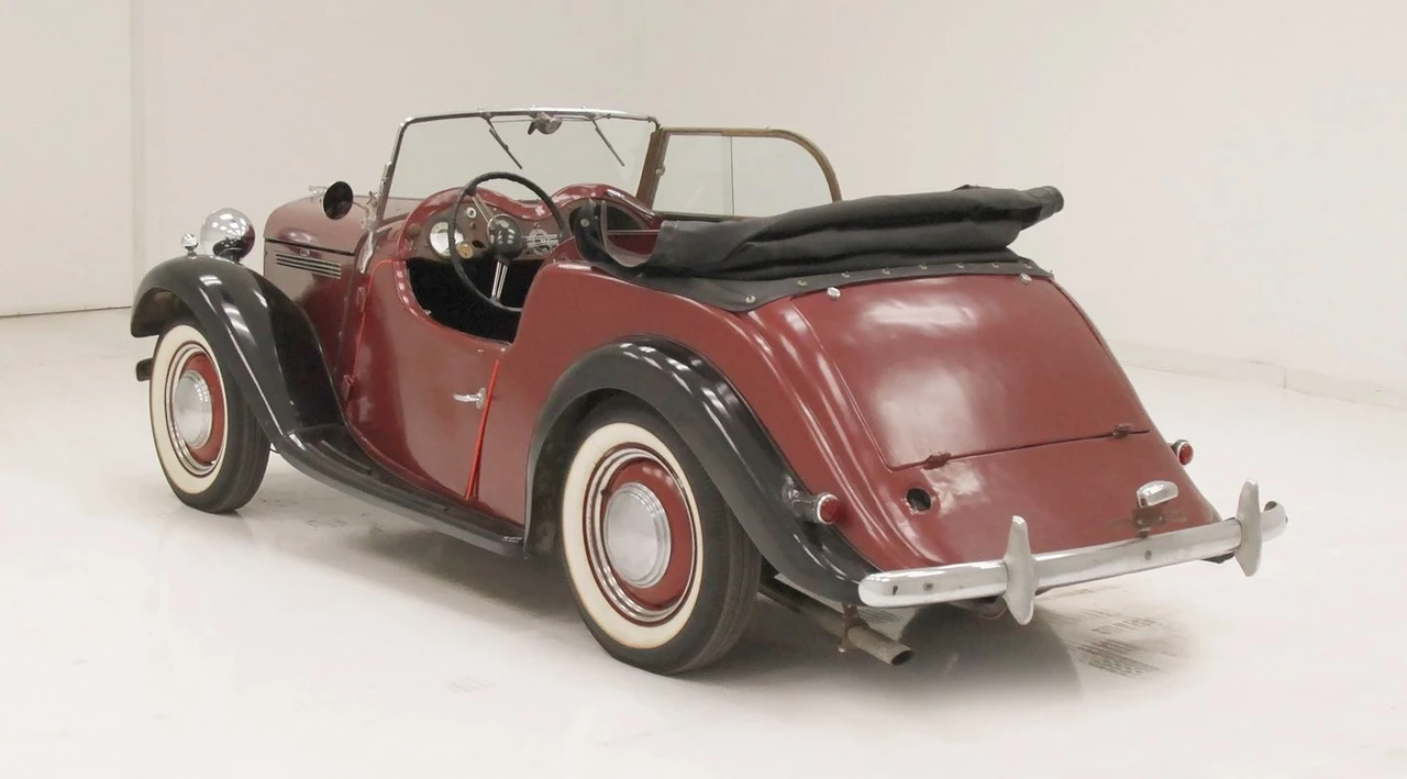 1953 Singer - Image 3 of 21