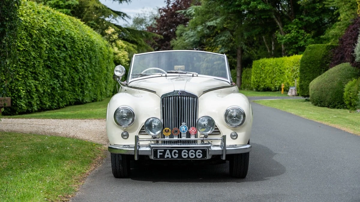 1953 Sunbeam Alpine - Image 2 of 30