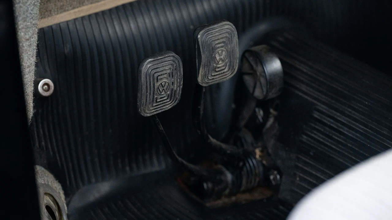 1953 Volkswagen Beetle (Split Window) - Image 27 of 31