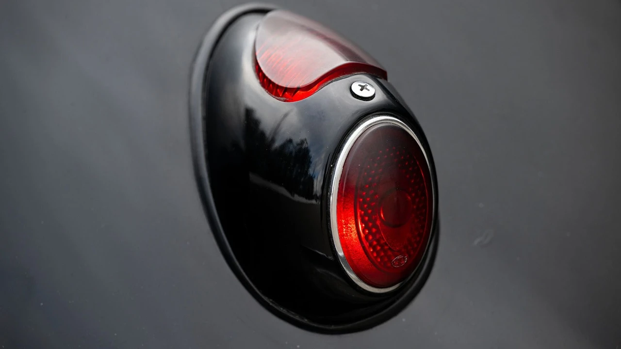 1953 Volkswagen Beetle (Split Window) - Image 2 of 31