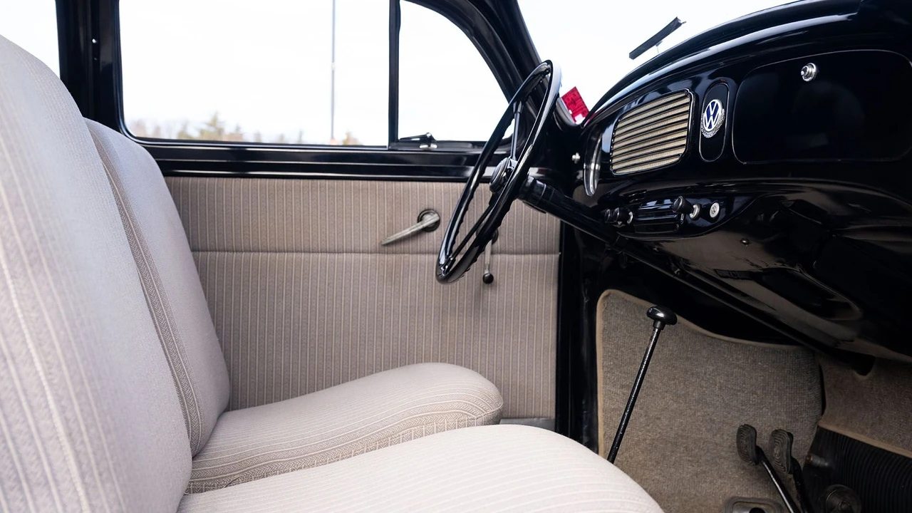 1953 Volkswagen Beetle (Split Window) - Image 19 of 31