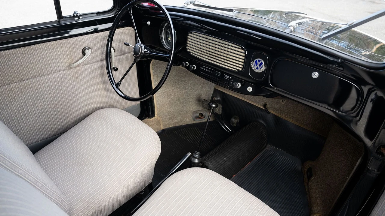 1953 Volkswagen Beetle (Split Window) - Image 17 of 31