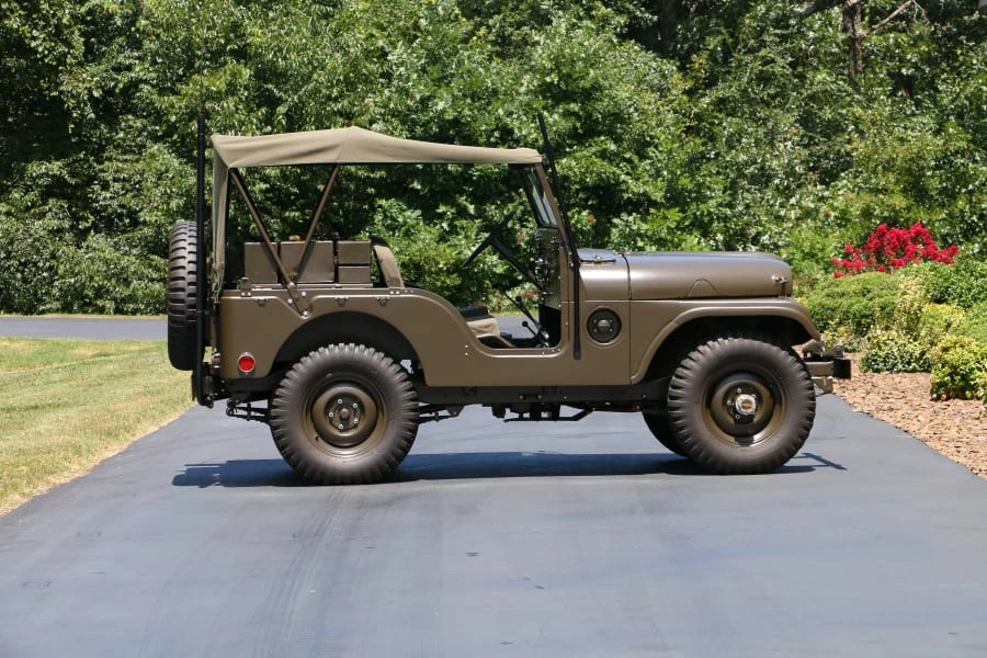 1953 Willys M38 & M38A1 - Image 2 of 11
