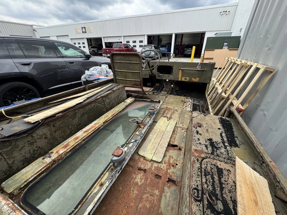 1955 Willys M38 & M38A1 - Image 12 of 12