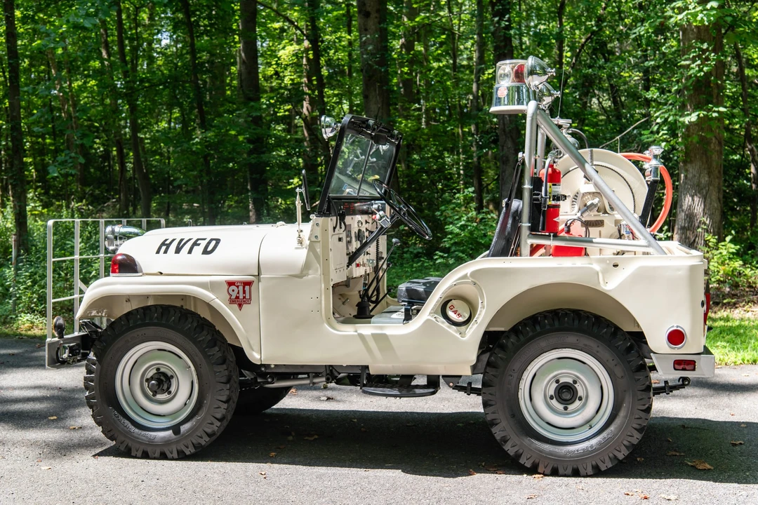 1953 Willys M38 & M38A1 - Image 3 of 31