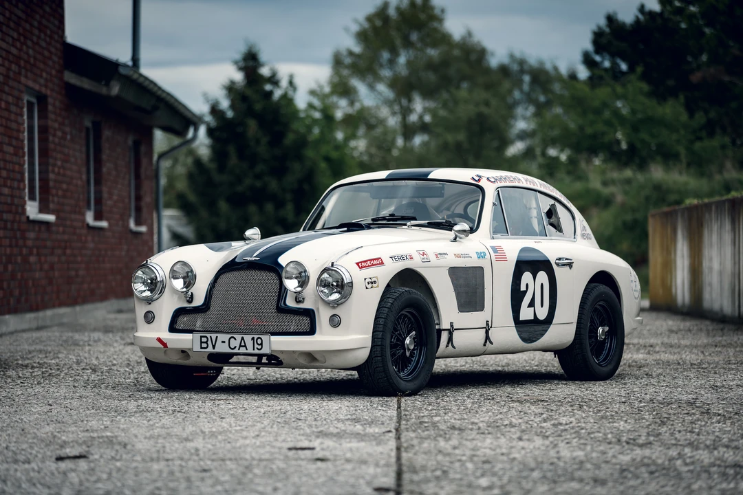 1954 Aston Martin DB1 & DB2 & DB2/4 & DB Mark III - Image 2 of 27