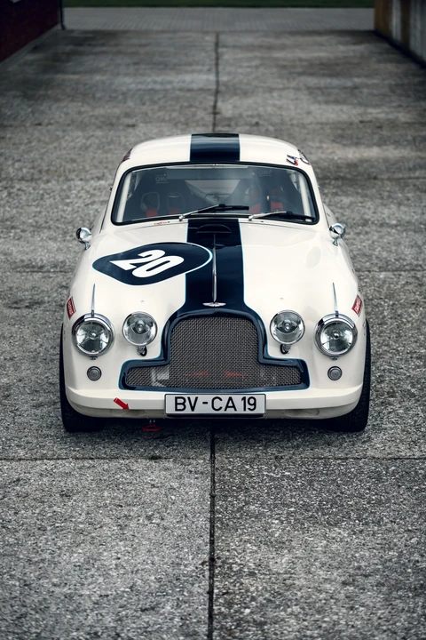 1954 Aston Martin DB1 & DB2 & DB2/4 & DB Mark III - Image 25 of 27
