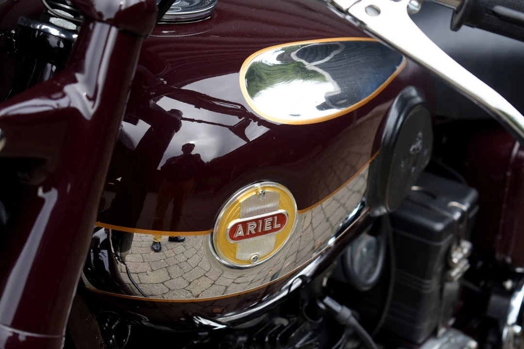 1954 Ariel Motorcycles - Image 26 of 30