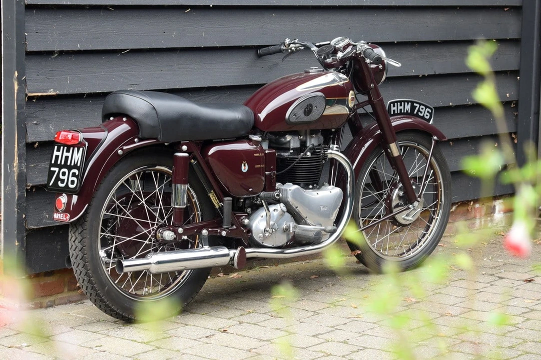 1954 Ariel Motorcycles - Image 9 of 30