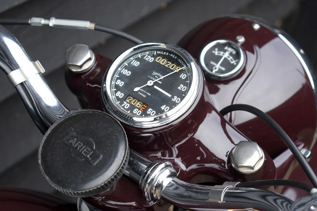 1954 Ariel Motorcycles - Image 29 of 30