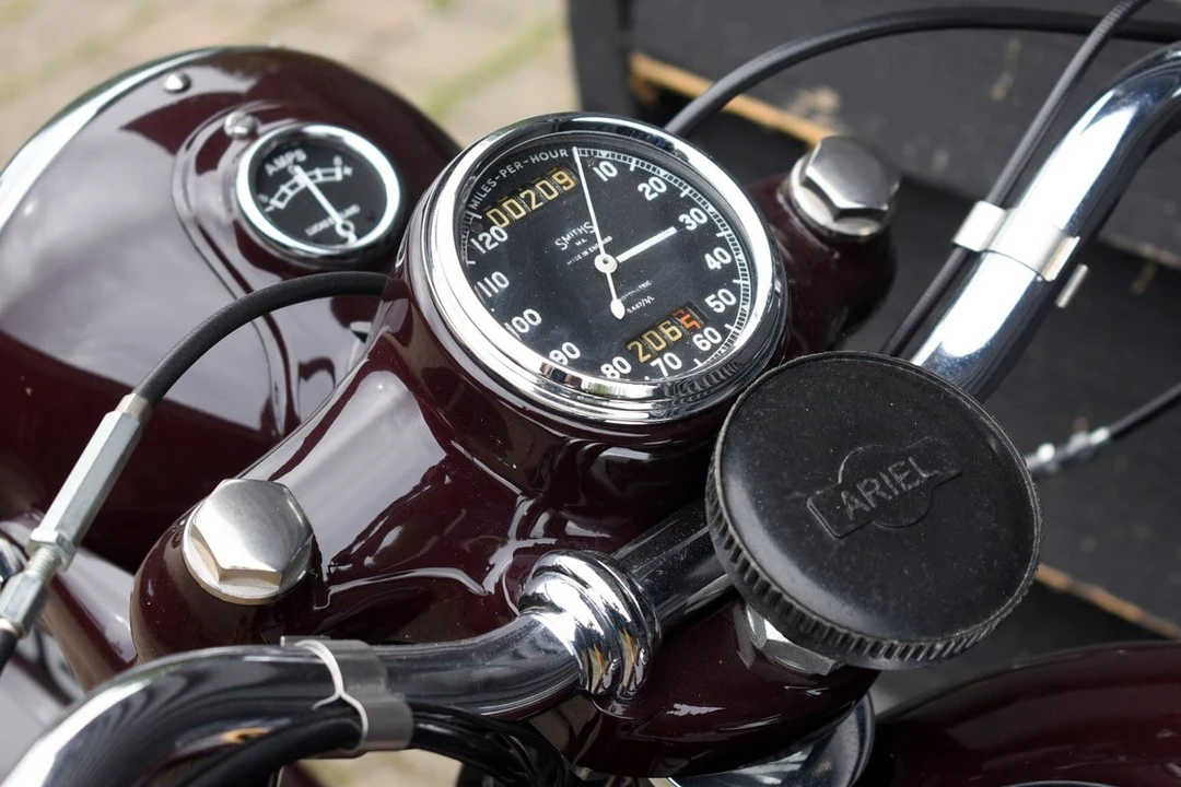 1954 Ariel Motorcycles - Image 28 of 30