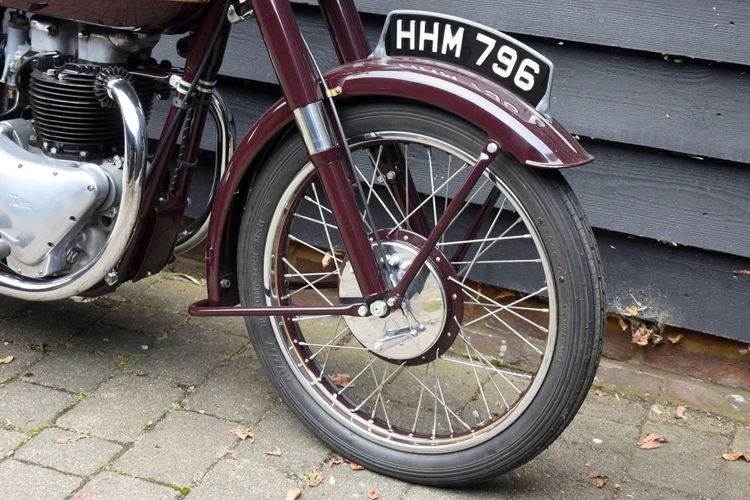 1954 Ariel Motorcycles - Image 10 of 30