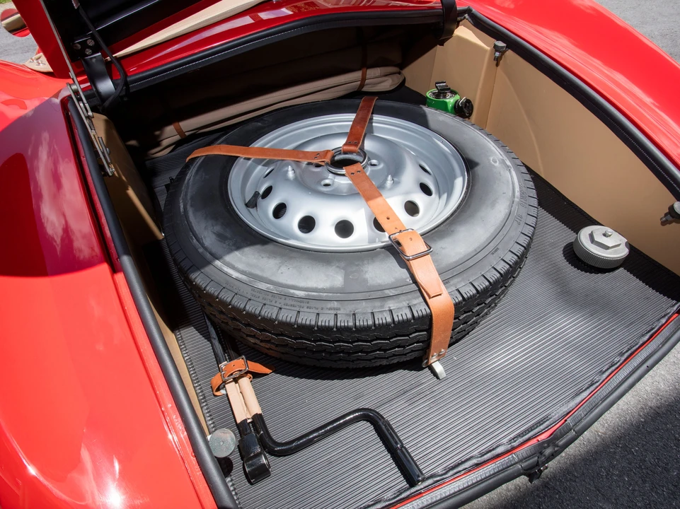 1954 Arnolt - Image 10 of 31