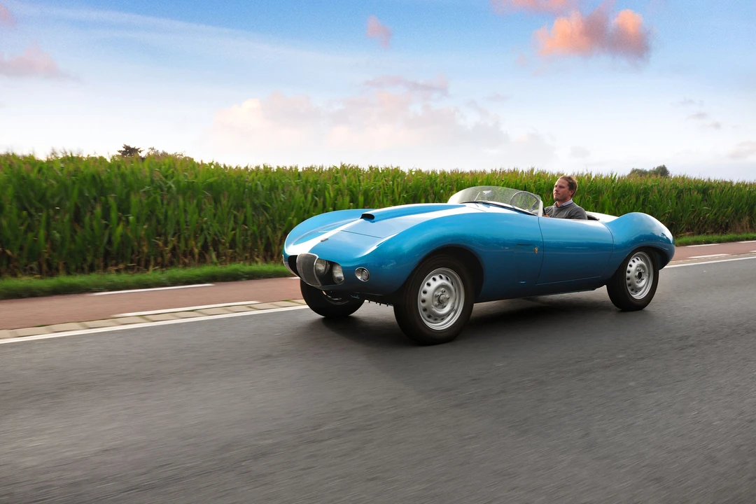 1954 Arnolt - Image 2 of 31