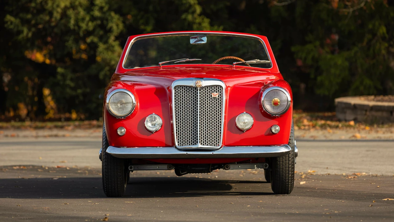 1954 Arnolt - Image 13 of 31