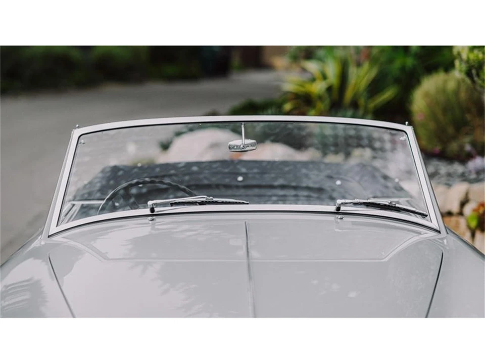 1954 Aston Martin DB1 & DB2 & DB2/4 & DB Mark III - Image 30 of 31