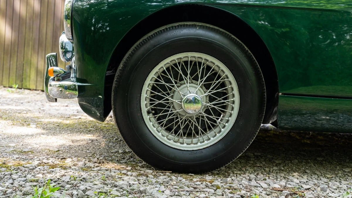 1954 Aston Martin DB1 & DB2 & DB2/4 & DB Mark III - Image 18 of 30