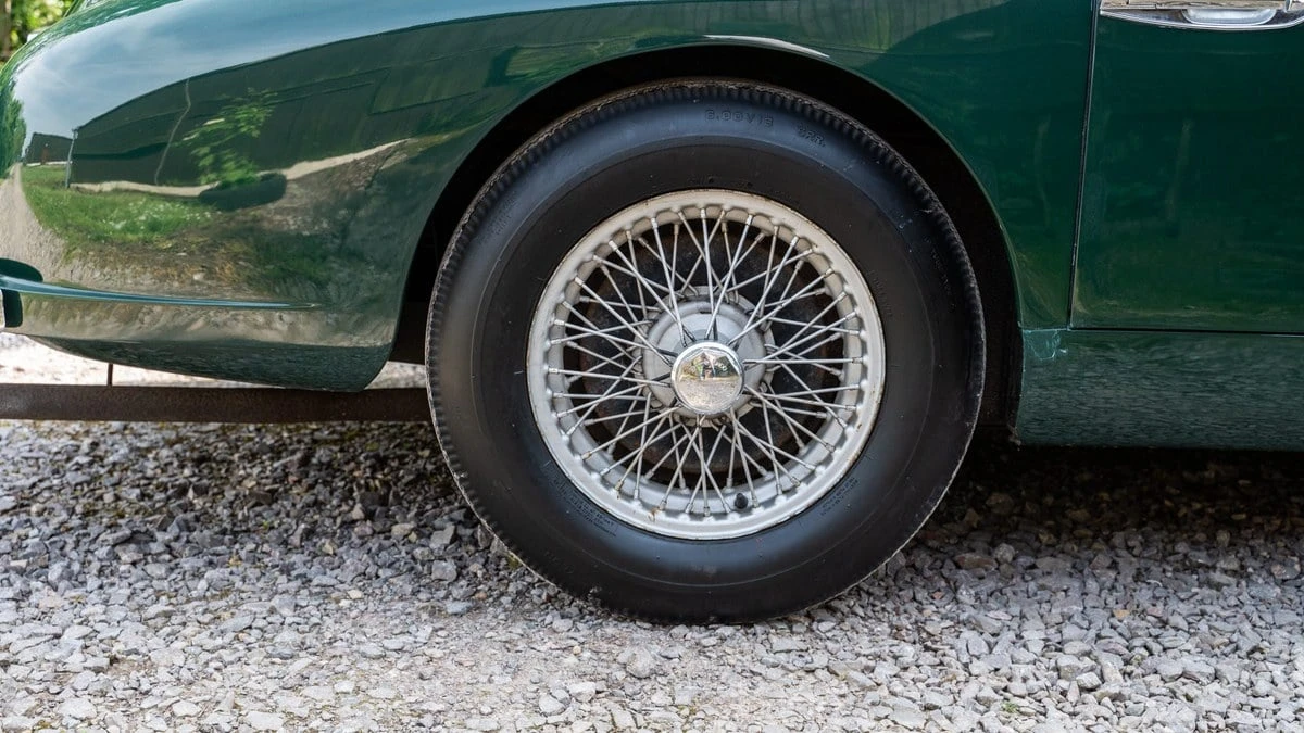 1954 Aston Martin DB1 & DB2 & DB2/4 & DB Mark III - Image 20 of 30