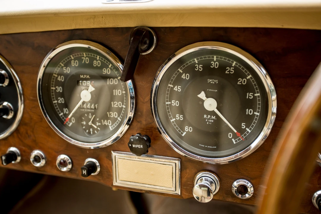 1954 Aston Martin DB1 & DB2 & DB2/4 & DB Mark III - Image 14 of 23