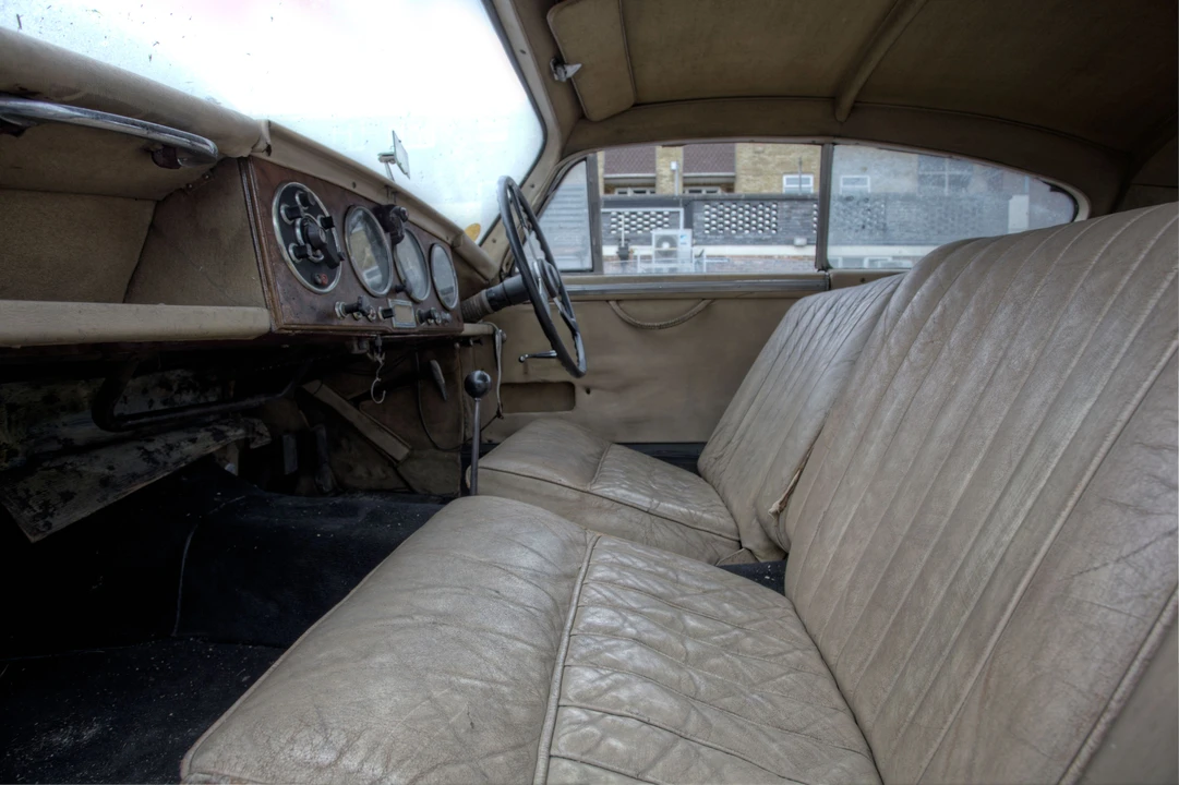 1954 Aston Martin DB1 & DB2 & DB2/4 & DB Mark III - Image 11 of 31