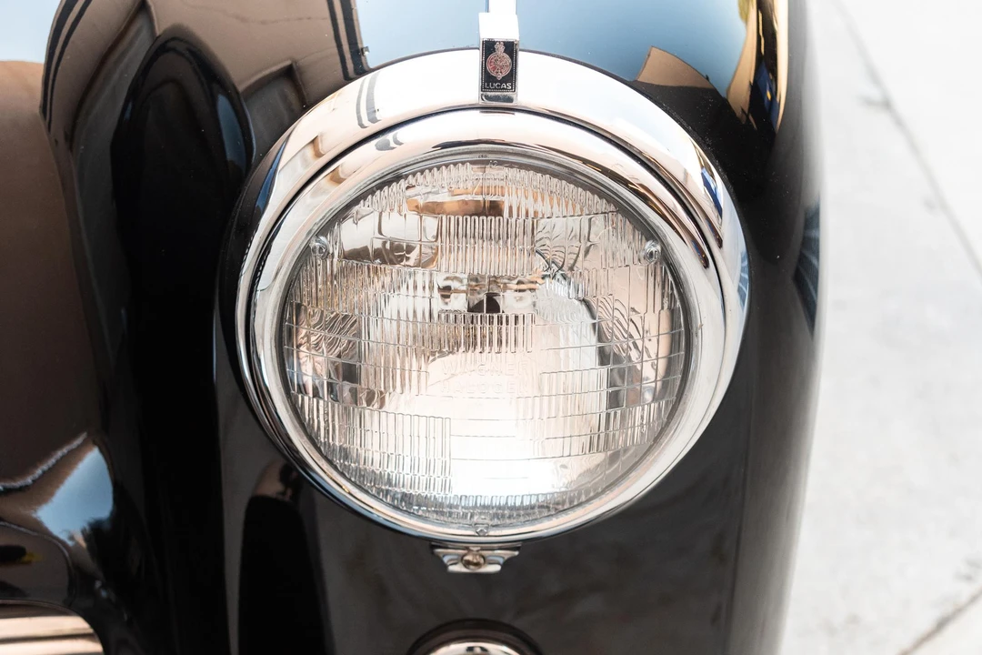 1954 Aston Martin DB1 & DB2 & DB2/4 & DB Mark III - Image 27 of 31