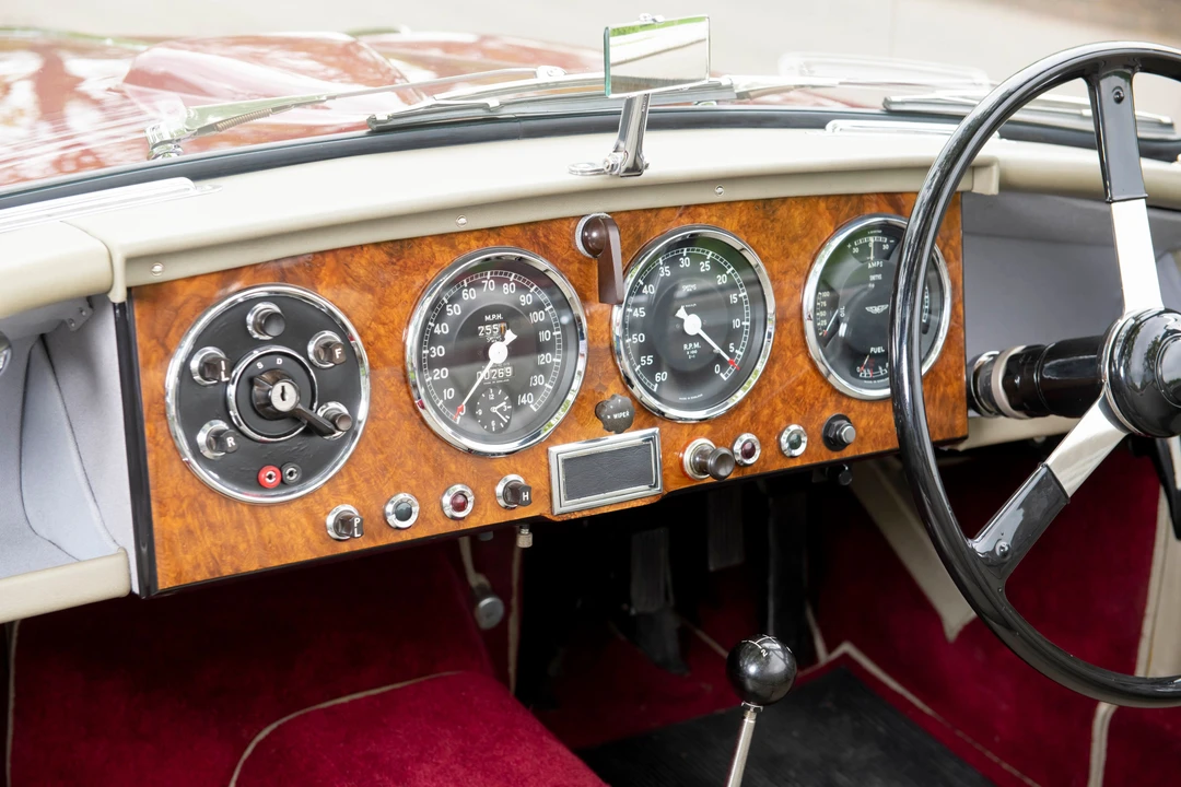 1954 Aston Martin DB1 & DB2 & DB2/4 & DB Mark III - Image 28 of 31