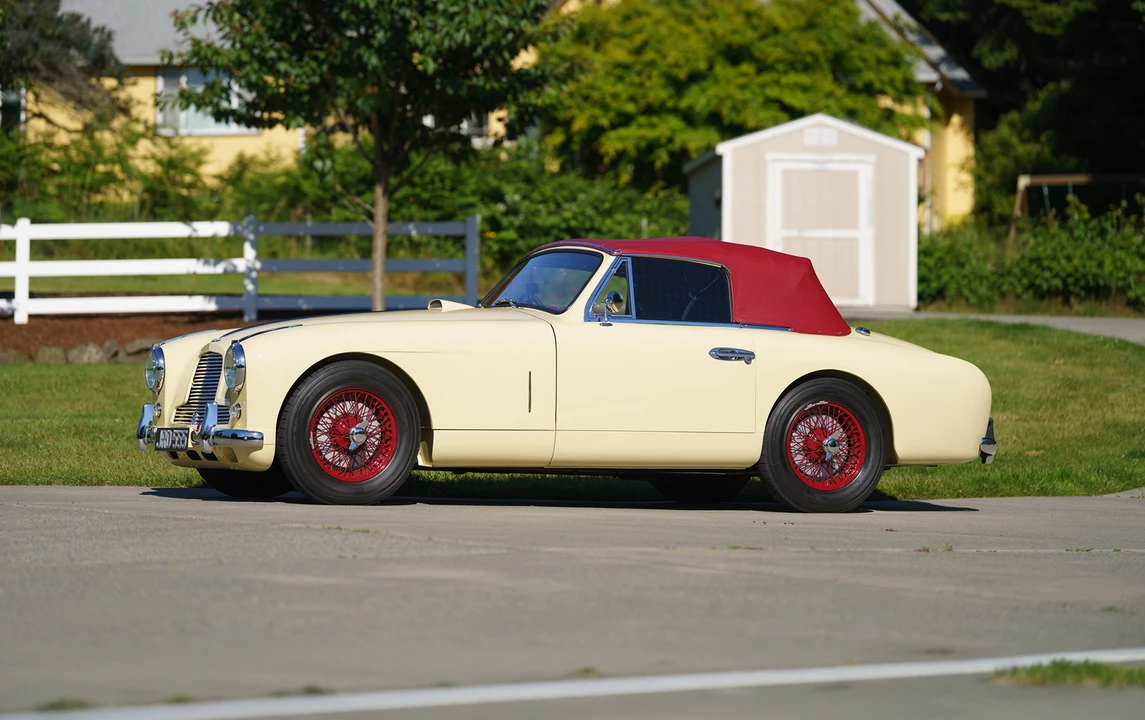 1954 Aston Martin DB1 & DB2 & DB2/4 & DB Mark III - Image 10 of 12