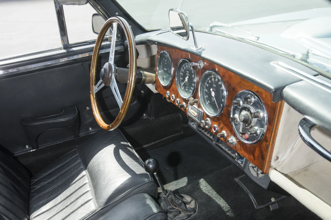 1954 Aston Martin DB1 & DB2 & DB2/4 & DB Mark III - Image 16 of 31