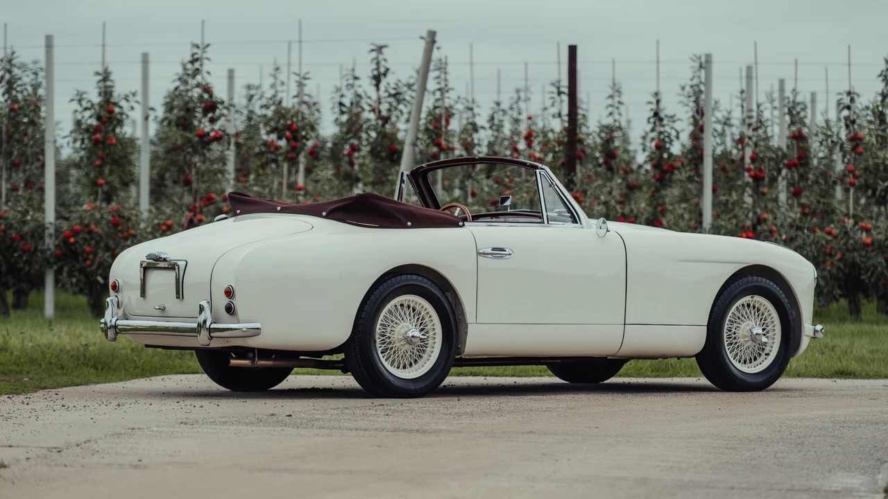 1954 Aston Martin DB1 & DB2 & DB2/4 & DB Mark III - Image 4 of 31