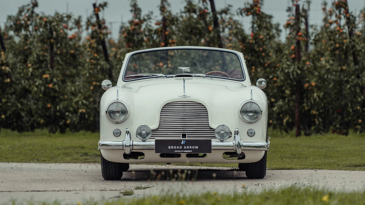 1954 Aston Martin DB1 & DB2 & DB2/4 & DB Mark III - Image 5 of 31
