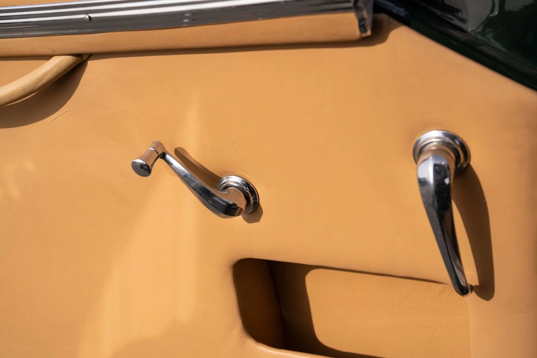 1954 Aston Martin DB1 & DB2 & DB2/4 & DB Mark III - Image 11 of 31