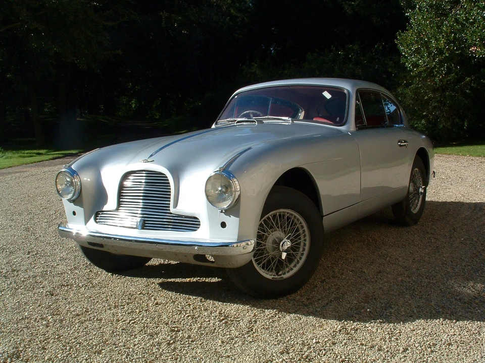 1954 Aston Martin DB1 & DB2 & DB2/4 & DB Mark III - Image 4 of 5
