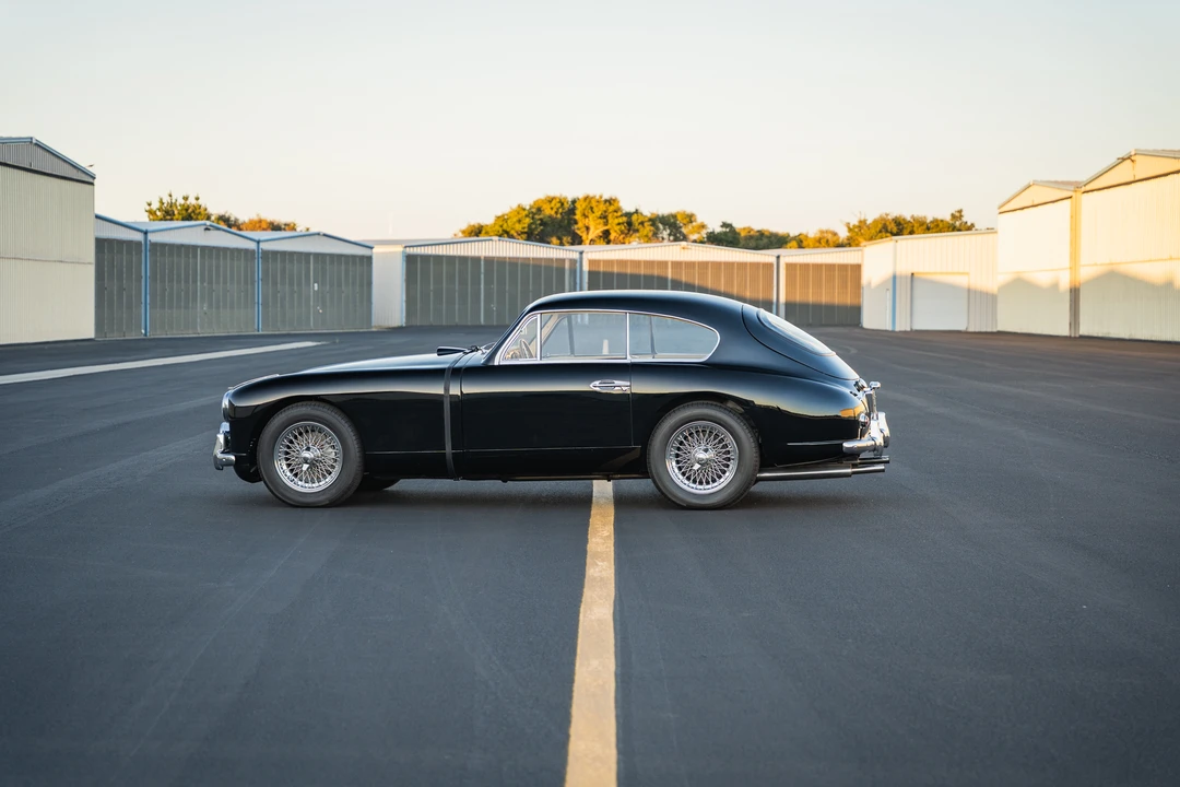 1954 Aston Martin DB1 & DB2 & DB2/4 & DB Mark III - Image 30 of 31