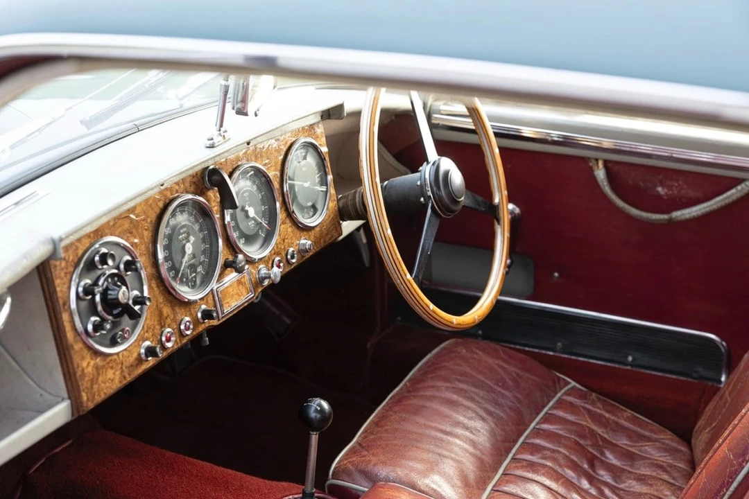 1954 Aston Martin DB1 & DB2 & DB2/4 & DB Mark III - Image 17 of 30